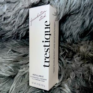 COPY - Trestique Foundation + Blender